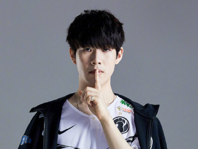 决战到天亮，FaZe 3-2 Navi拿下CSGO IEM科隆冠军